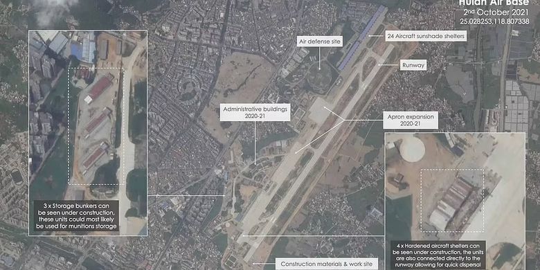 Citra satelit pangkalan udara militer di Huian China. [Planet Labs Via Daily Mail]
