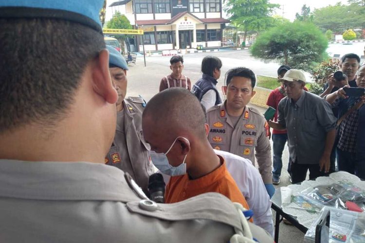 Polisi Ungkap Kronologi Pembunuhan Sopir Taksi Online di Sumedang, Pelaku Incar Korban via Aplikasi