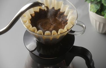 Filtrasi air kopi dari ampasnya