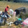 TNGGP dan Sukarelawan Basecamp Sauyunan Turunkan 1 Ton Sampah dari Gunung
