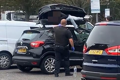 Polisi Tangkap Migran Ilegal yang Bersembunyi di Mobil Sepanjang Perjalanan Perancis-Inggris