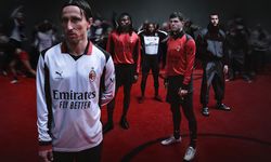 Padukan Warisan dan Budaya, AC Milan Rilis Kit Keempat Bareng PUMA x Slam Jam