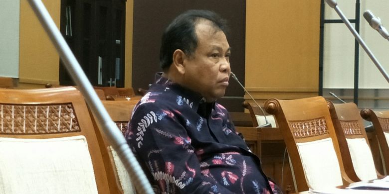 Ketua MK Arief Hidayat di Kompleks Parlemen, Senayan, Jakarta, Rabu (6/12/2017)