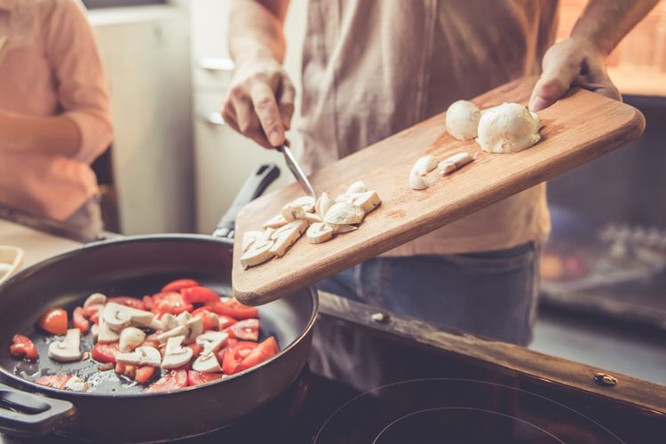 3 Tips Mengurangi Rasa Asin pada Masakan yang Sudah Terlanjur Matang