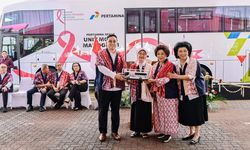 Perluas Akses Layanan Kesehatan Perempuan, Pertamina Serahkan 1 Mobil Mamografi kepada YKPI