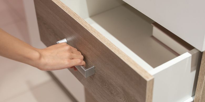 Ini Alasan Mengapa Perlu Melapisi Laci dengan Kertas