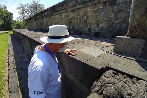 Candi Borobudur hingga Mendut Terdampak Abu Vulkanik Gunung Merapi