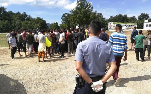 Bosnian Authorities Launches Tougher Crackdown on Migrants