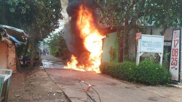 Konsleting Listrik Sambar Pom Mini di Gunung Sindur Bogor, Satu Orang Terluka