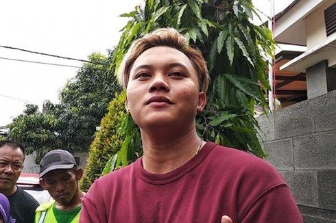 Unggah Foto Keluarga, Rizky Febian: Aa Kangen Mama...