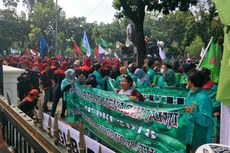 Buruh Beri Gelar Jokowi 