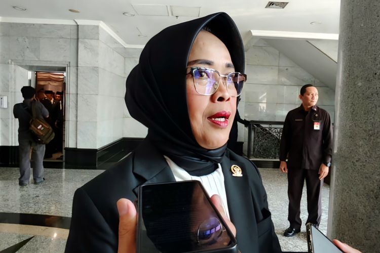 Sidang Gugatan Pencalonan Gibran, Hakim MK Soroti Banyaknya Lulusan Paket C