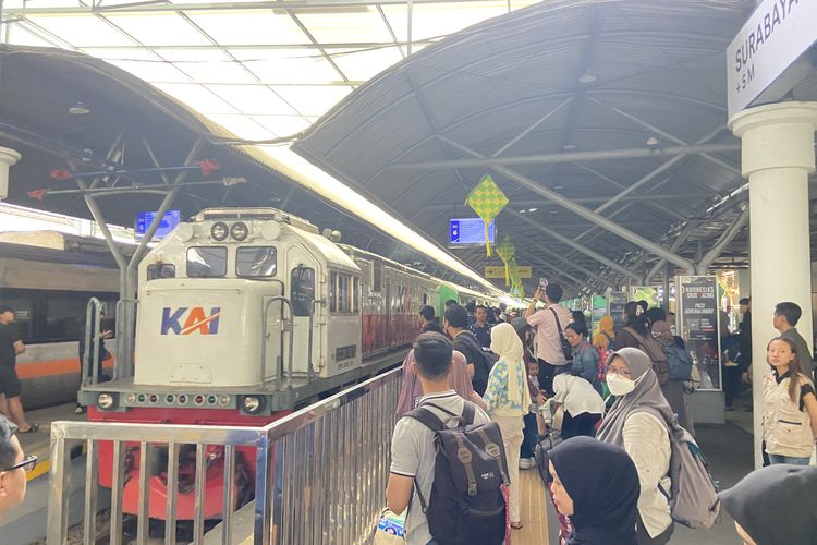 Jelang Puncak Arus Balik, Stasiun di Daop 8 Surabaya Sudah Dipenuhi 50.027 Penumpang