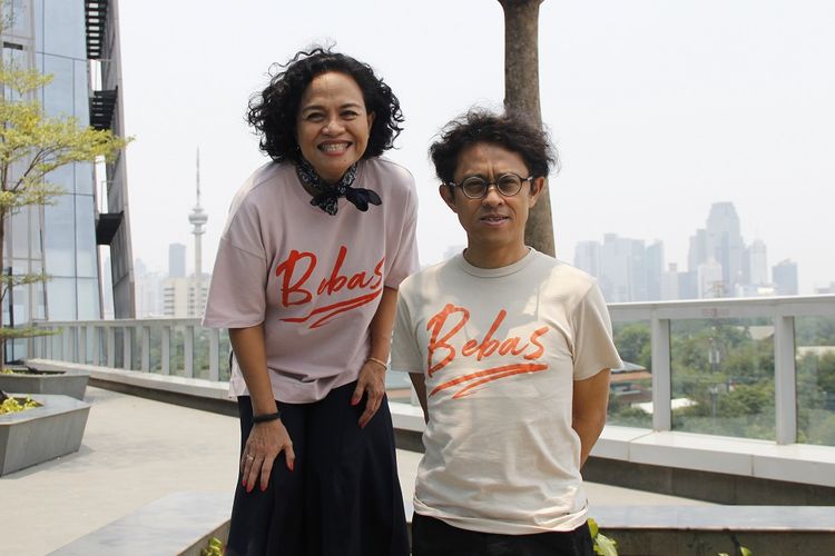Mira Lesmana dan Riri Riza saat mengunjungi redaksi Kompas.com di Menara Kompas, Palmerah Selatan, Jakarta Pusat, Selasa (24/9/2019).