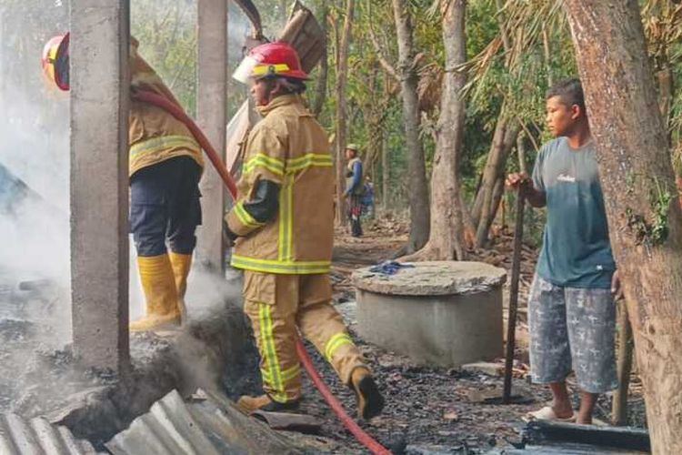 Puntung Rokok Picu Kebakaran Rumah di Grobogan, Seorang Wanita Lansia Meninggal