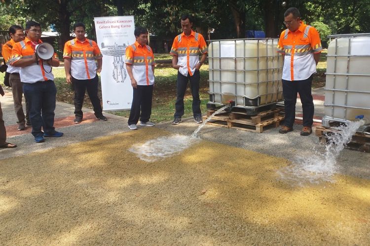 PT Holcim Indonesia Tbk menjadi salah satu perusahaan swasta yang terlibat dalam revitalisasi ini. Perusahaan ini berkontribusi dalam pekerjaan perkerasan prasarana melalui produk ThruCrete.