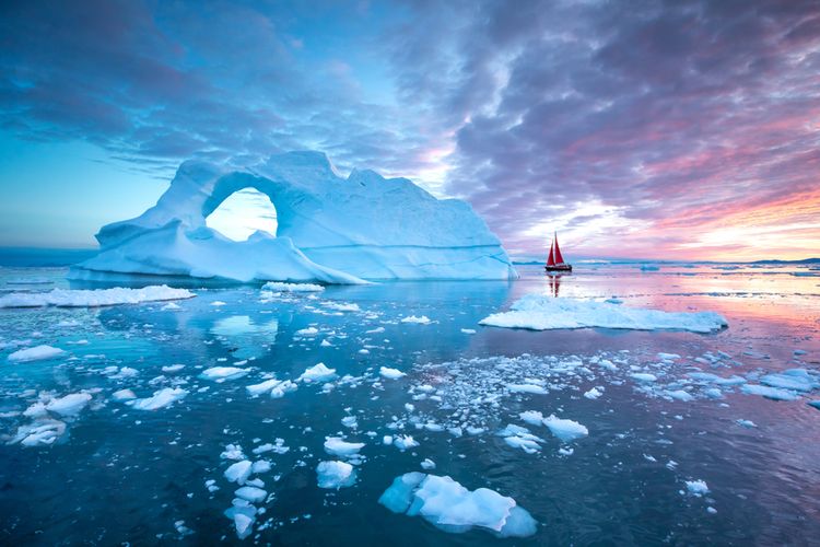 Laut Arktik di Kutub Utara. Es laut, lapisan es di Laut Arktik Kutub Utara.