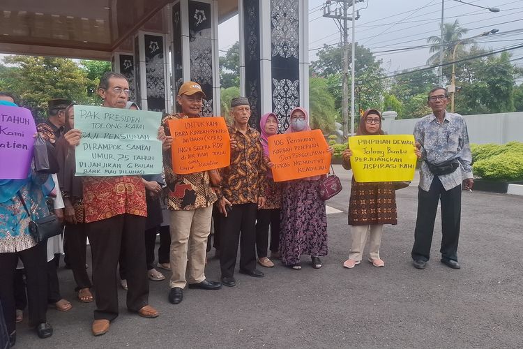 Korban Penipuan Istri TNI Geruduk DPRD Purworejo, Desak RDP di DPR RI untuk Bongkar Kasus