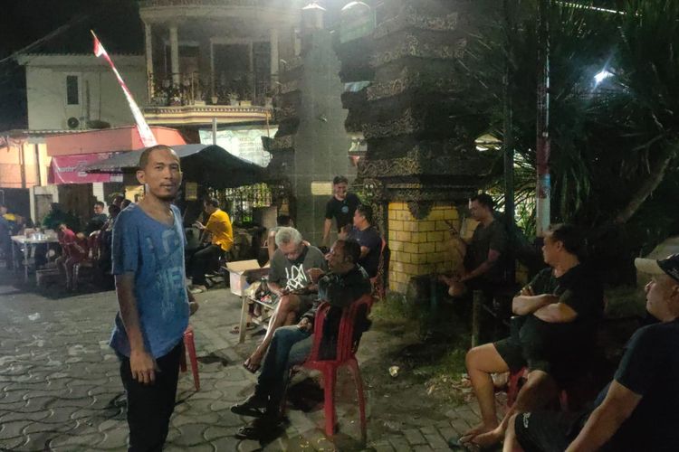 Suasana RT 14 RW 06 saat ronda malam yang dijalankan dengan penuh dukungan dari warga.