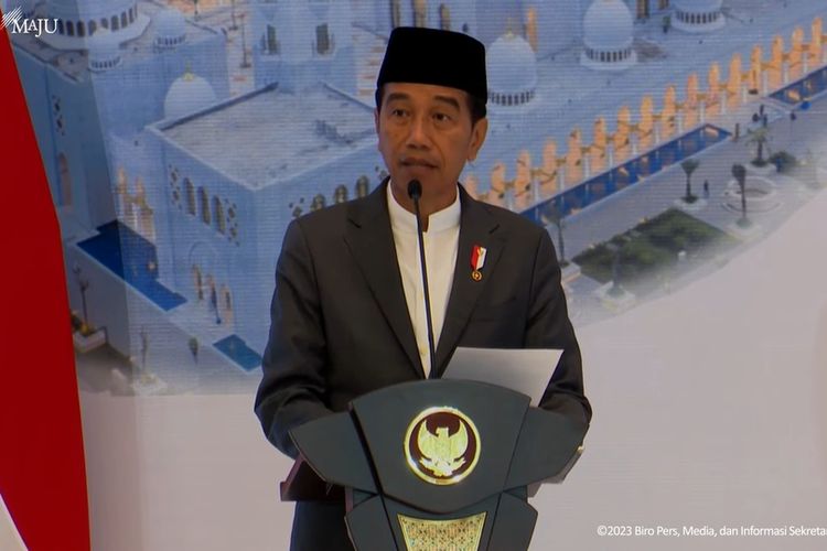 Presiden Joko Widodo (Jokowi) memperingati Zayed Humanitarian Day atau Hari Kemanusiaan Zayed di Swiss Bell Hotel Solo, Jawa Tengah, pada Senin (10/4/2023).
