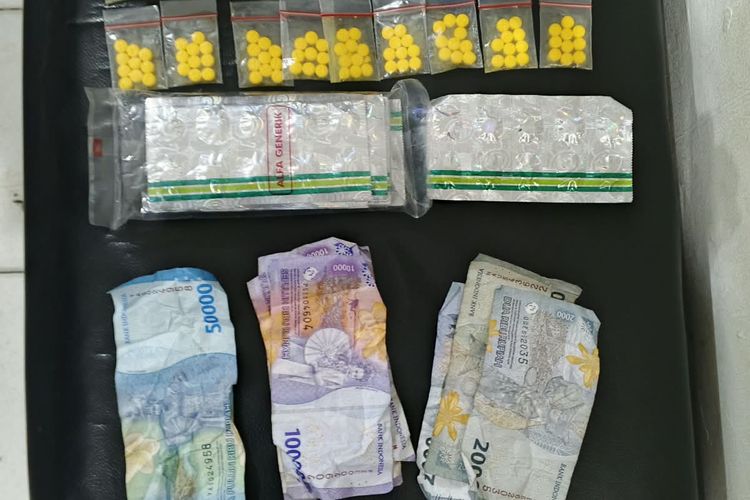 Terpergok Marah-marah, Pria di Pasar Induk Tangerang Ternyata Bawa Ribuan Obat Keras