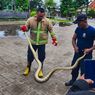 Ular Piton Besar Teror Pasar Rakyat di Sumenep, Sempat Sulit Dievakuasi