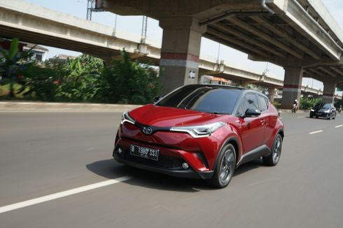 Uji Performa dan Konsumsi BBM Toyota C-HR Hybrid 2022