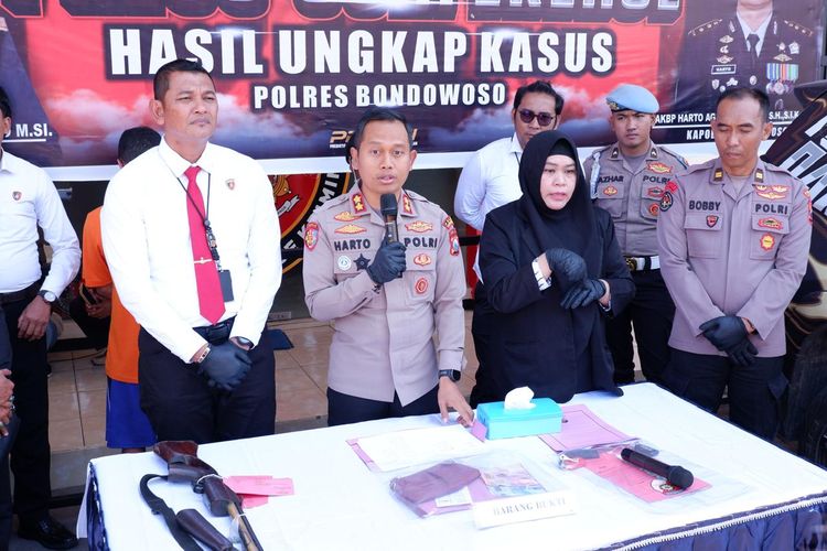 Polres Bondowoso mengungkap kasus pencurian yang melibatkan tiga remaja.