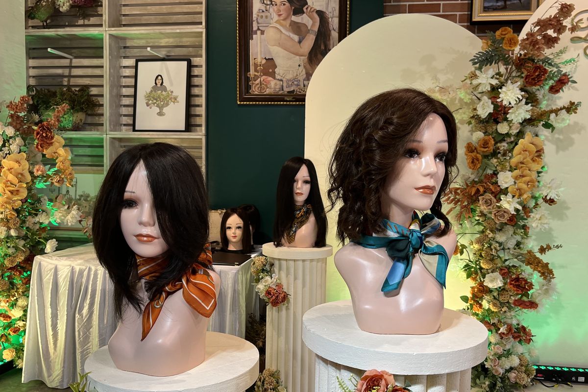 Salah satu koleksi wig dari The Beauty Crown
