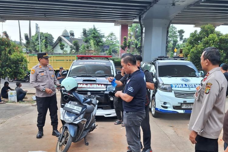 Jasad Bayi Terbungkus Plastik Merah Ditemukan di Selokan Jatinegara Jaktim