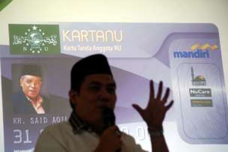 Sekjen PBNU Hilmi Faisal mempresentasikan Elektronik Kartu Tanda Anggota NU (e-Kartanu) di Pendopo Rumah Dinas Bupati Semarang, Jawa Tengah, Rabu (6/4/2016). 