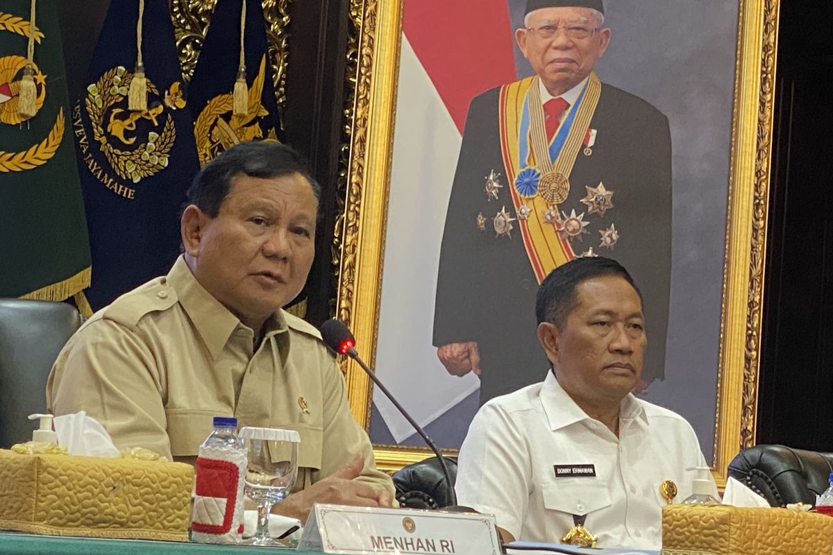 Indonesia's Defense Minister Prabowo Subianto speaks during an event at the Ministry of Defense building in Jakarta on Thursday, October 27, 2022. 