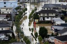 Ratusan Orang Terjebak Banjir di Jepang