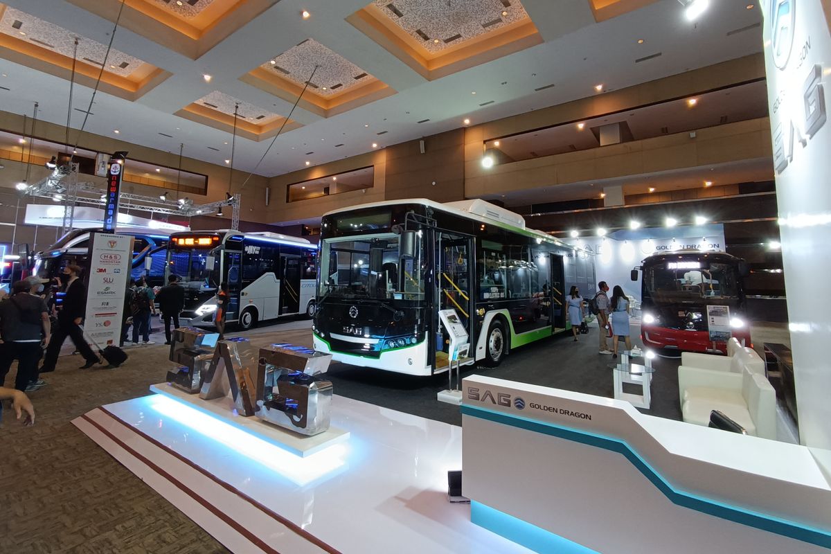 Bus Golden Dragon yang hadir di Busworld SEA 2022