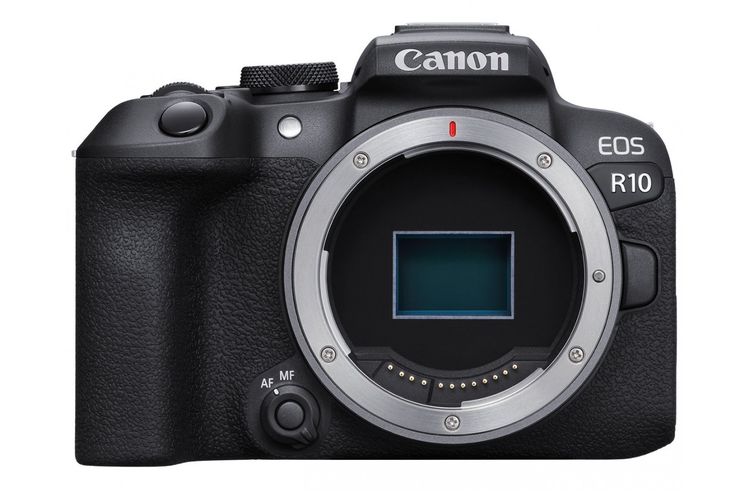 Canon EOS R10.