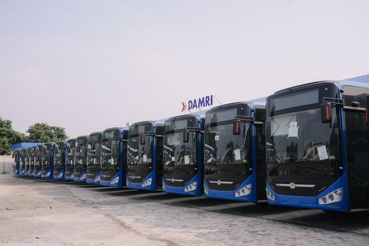 Ilustrasi bus listrik DAMRI