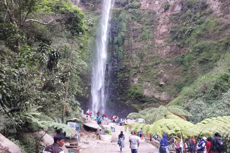 Coban Rondo atau air terjun janda di Kecamatan Pujon, Kabupaten Malang, Selasa (10/7/2018)