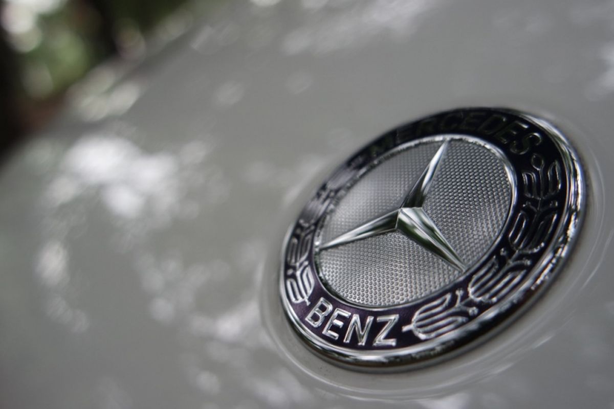 Logo Mercedes-Benz.