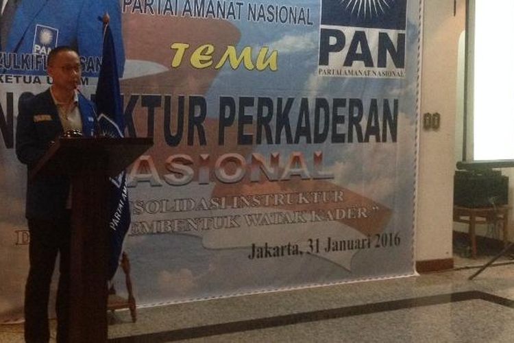 Sekretaris Jenderal PAN Eddy Soeparno saat membuka kegiatan Temu Instruktur Perkaderan Nasional PAN di Kantor DPP PAN, Minggu (31/1/2016). 