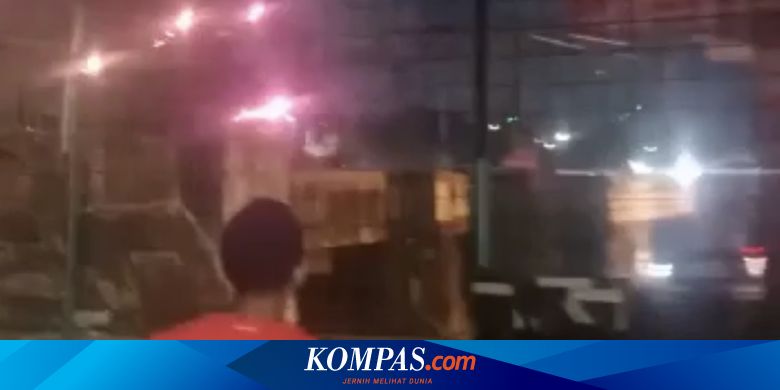 Tawuran Pecah di Rel Stasiun Manggarai, Polisi Tembakkan Gas Air Mata - Vimarsana News