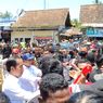 Blusukan ke Pasar Petanahan Kebumen Bareng Prabowo, Jokowi Dikerubuti Warga