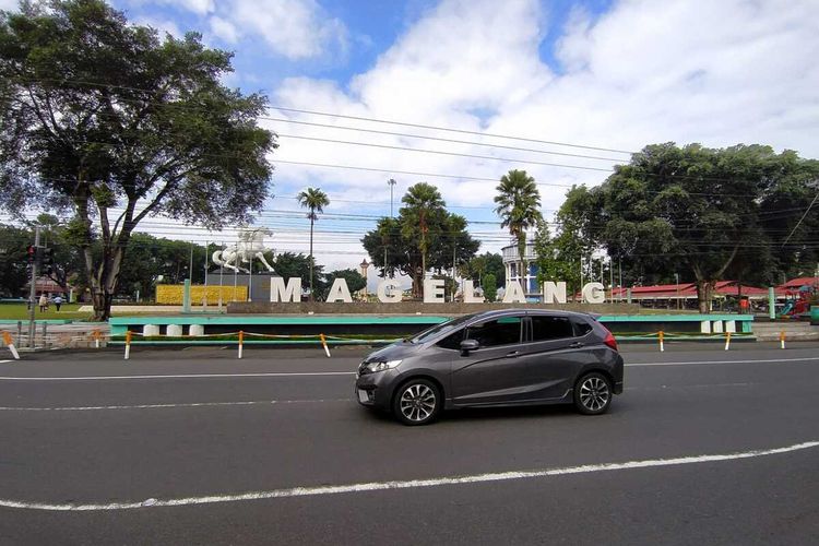 Kawasan Alun-alun Kota Magelang, Jawa Tengah, Kamis (16/12/2021).