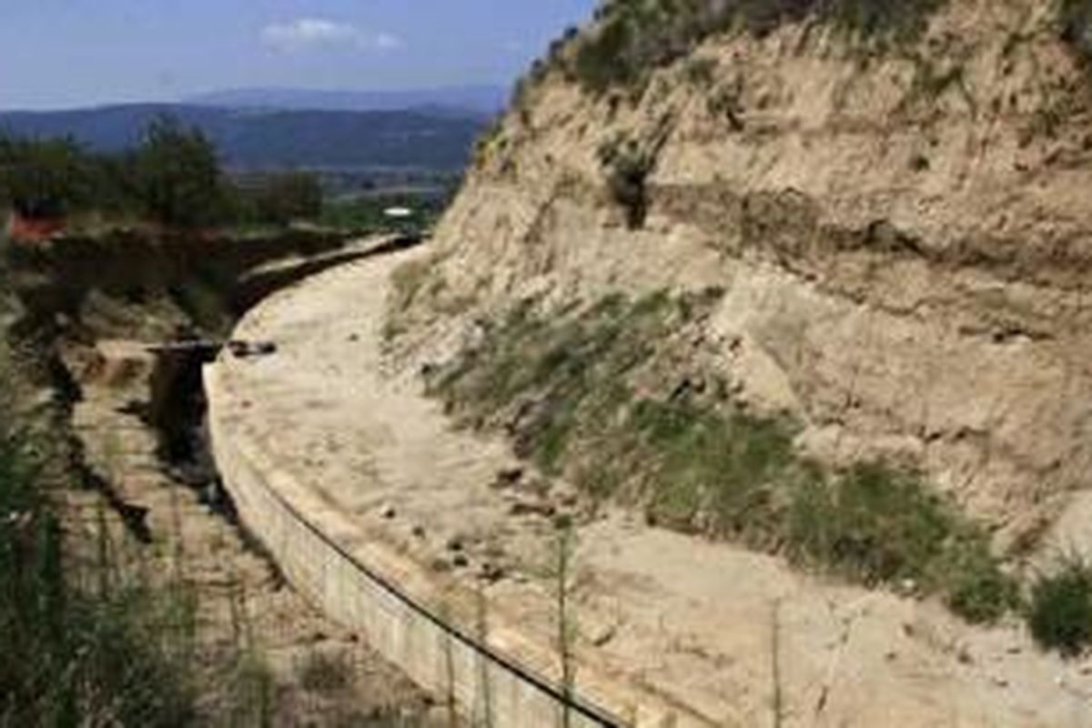 Makam Amphipolis baru digali sebagian sejauh ini.