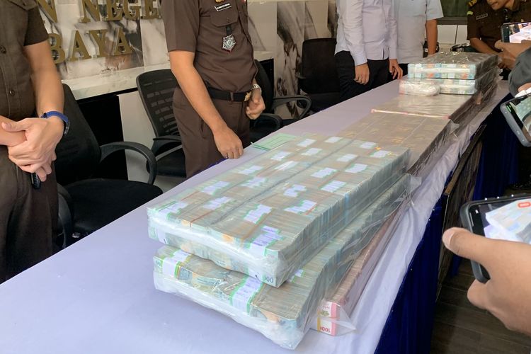 Jejak Kelam Bos Judi Online, dari Rekrut Warga Lokal hingga Samarkan Rp 29 Miliar ke Luar Negeri