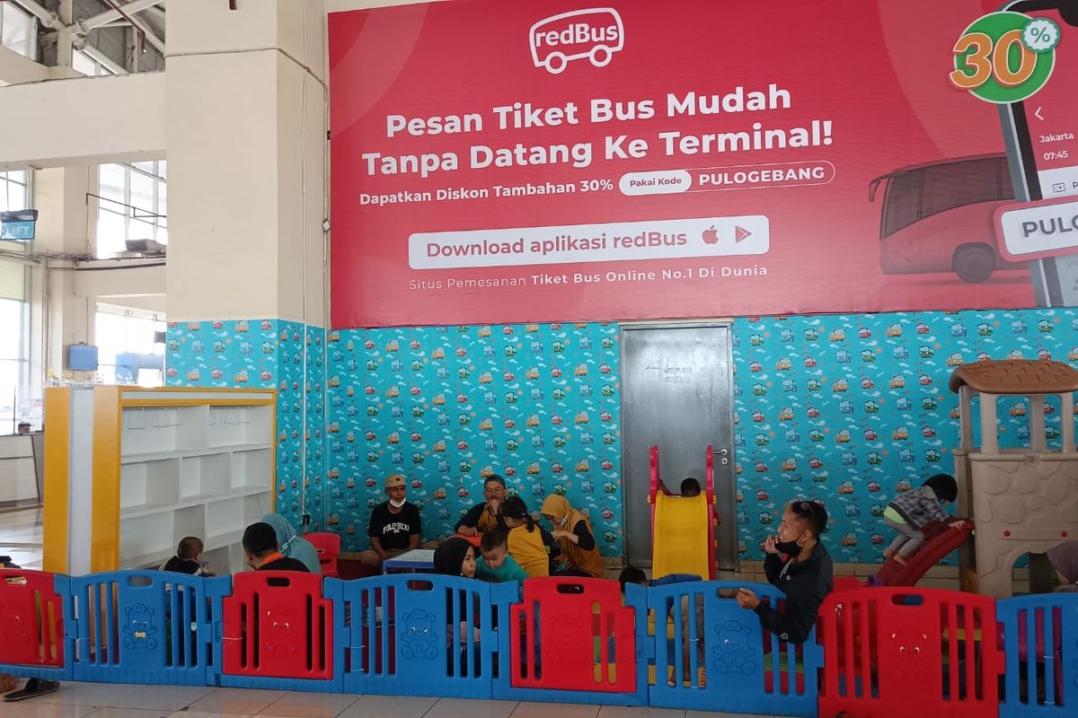 Fasilitas playground yang diadakan pengelola Terminal Pulogebang.