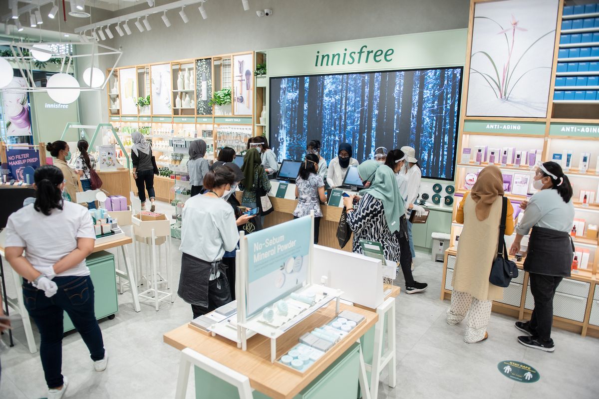 Flagship Innisfree di mal Kota Kasablanka Jakarta.