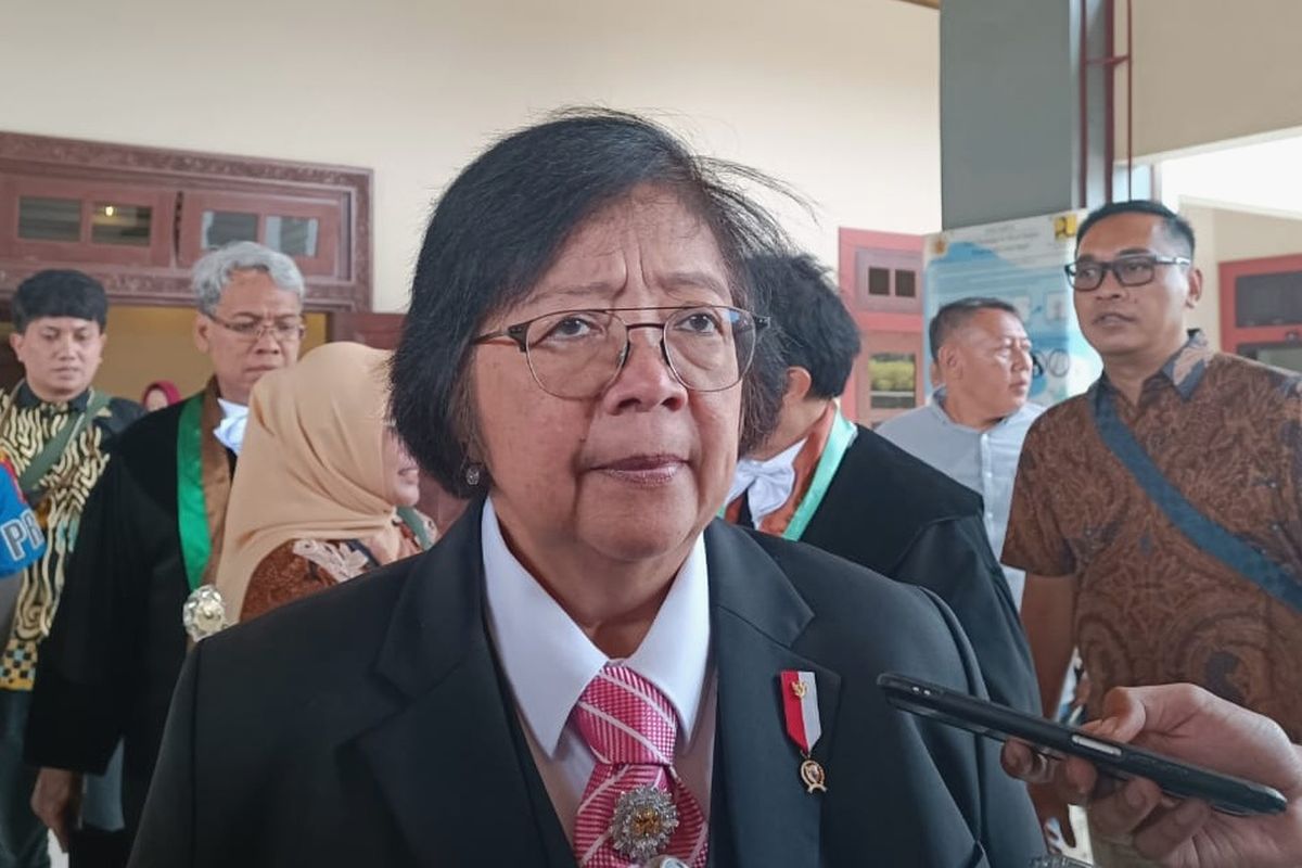 Menteri Lingkungan Hidup dan Kehutanan (LHK) Siti Nurbaya Bakar di Universitas Gadjah Mada (UGM), Jumat (20/10/2023).