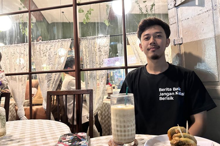 Tak Andalkan Ijazah Akuntansi, Pemuda Sukabumi Sukses Hasilkan Uang dari 