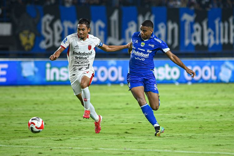 Saat Hodak Pasang Badan dan Jelaskan Peran Uilliam Barros di Persib