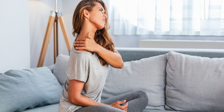 10 Penyebab Leher Sakit dan Cara Mengatasinya Halaman all - Kompas.com